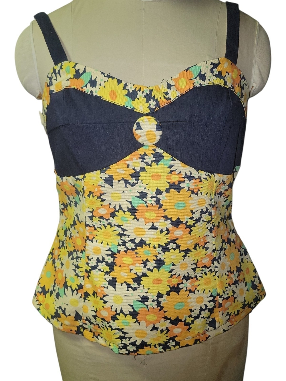 EC Star Top with Sweetheart Neckline - Orange & Yellow Daisies